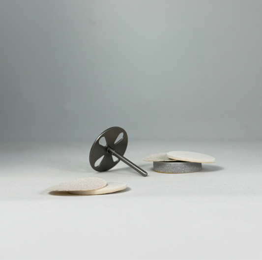 SET PÉDICURE PODODISC COMPRENANT UN DISQUE EXPERT L + 5 LIMES RECHARGES ADHÉSIVES GRAIN 180 (25MM)