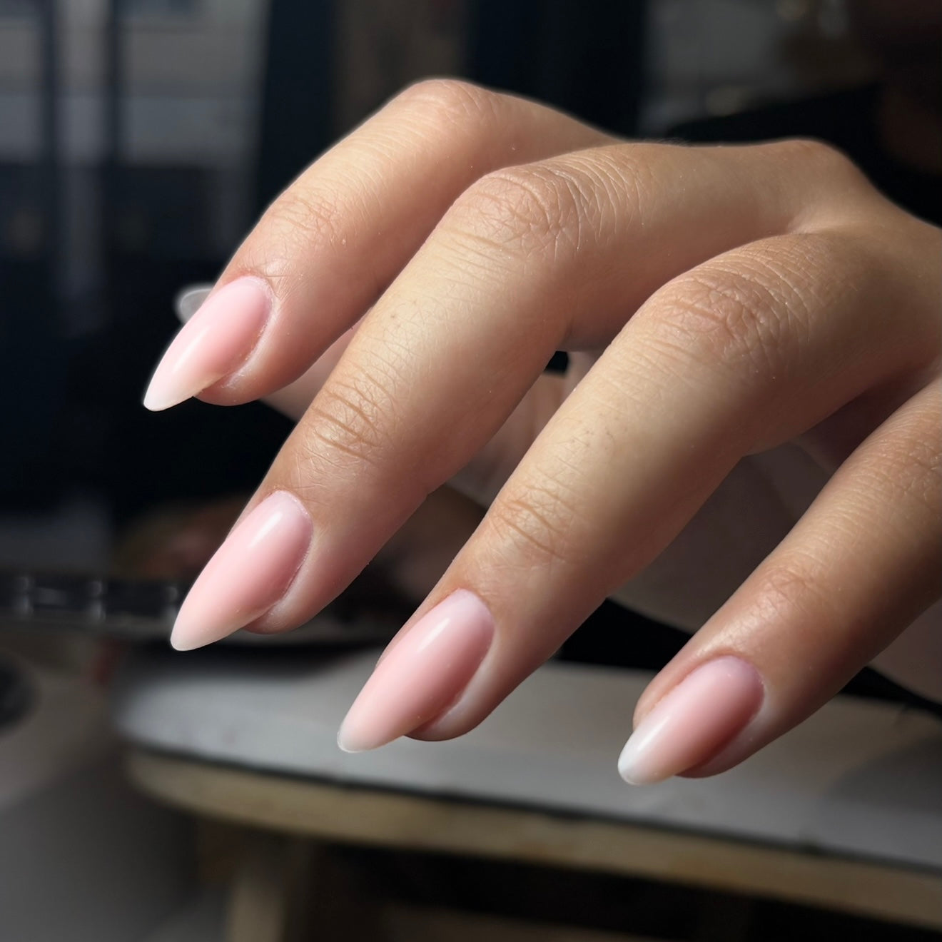 06 LIGHTY PEACH-  GEL UV